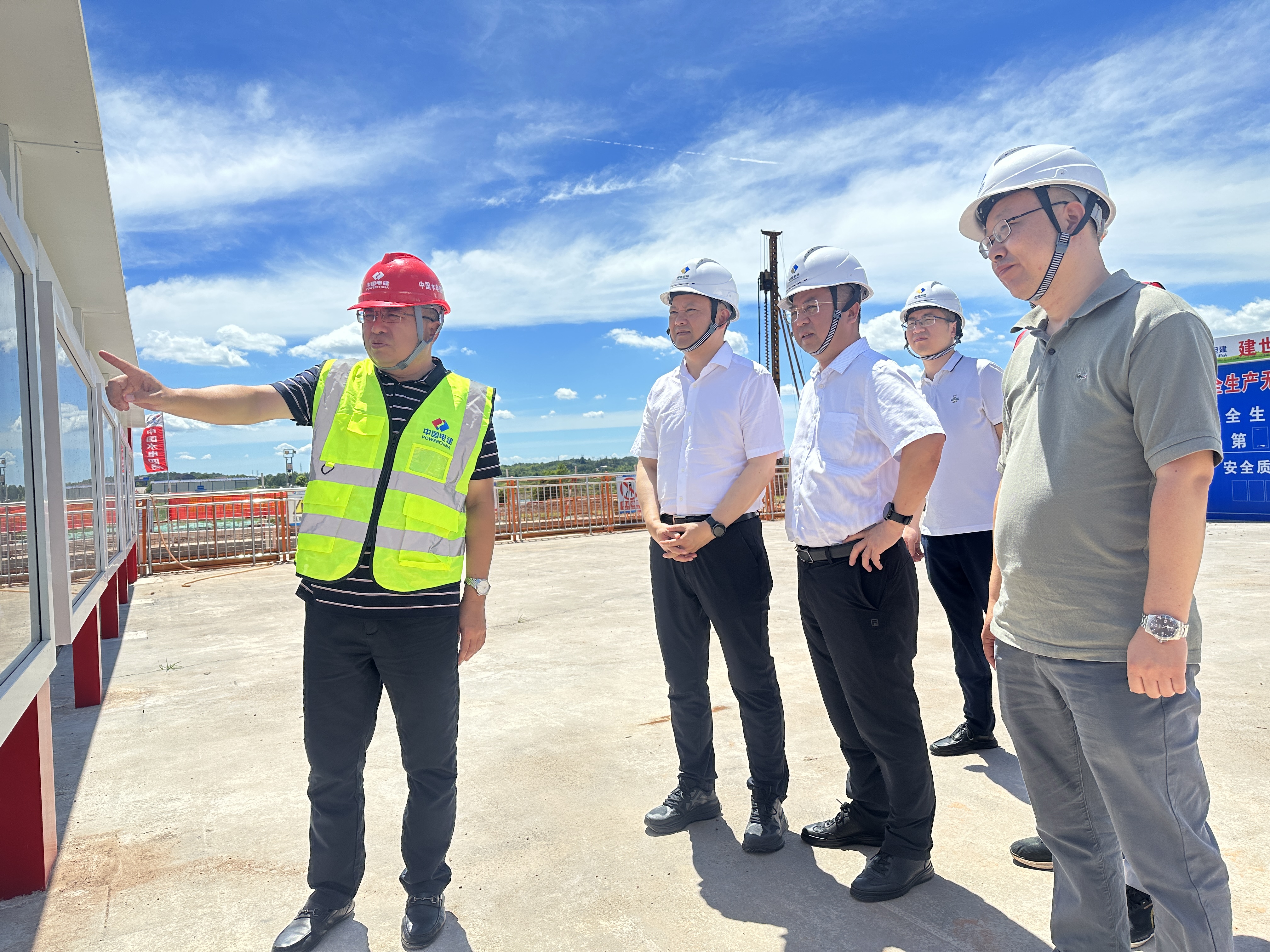 张小雁带队调研督导株洲航电分（中国）有限责任韦德网站项目建设及安全生产工作